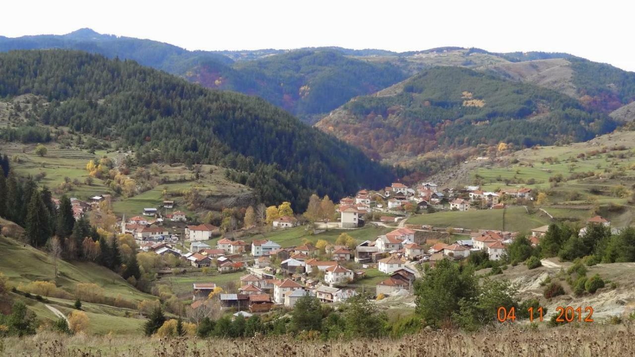 Къща За Гости Романс Yagodina Exterior foto